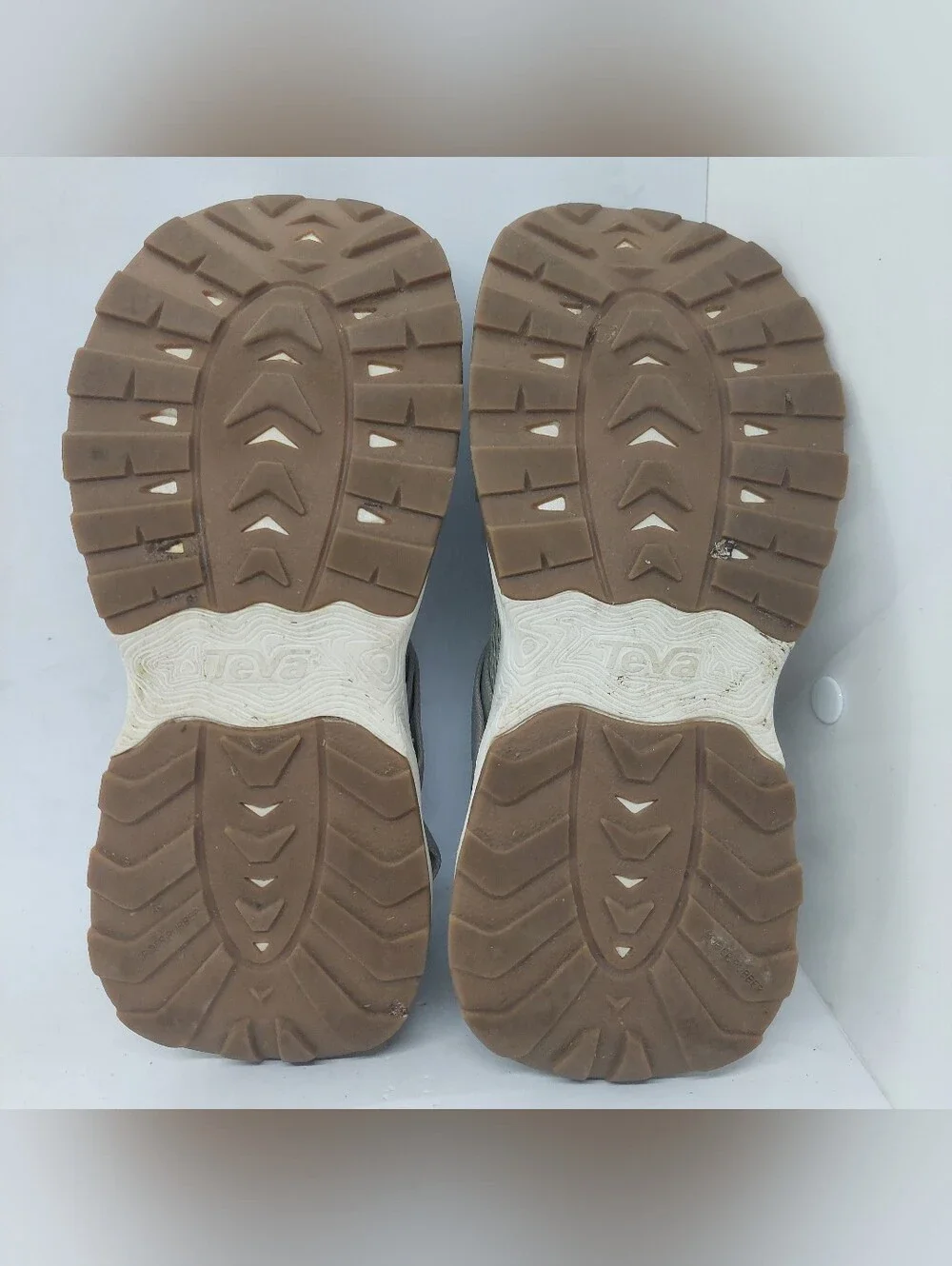 Teva Outflow Universal Water Sandals Beige Outdoor Shoes 1136310 Womens Size 6